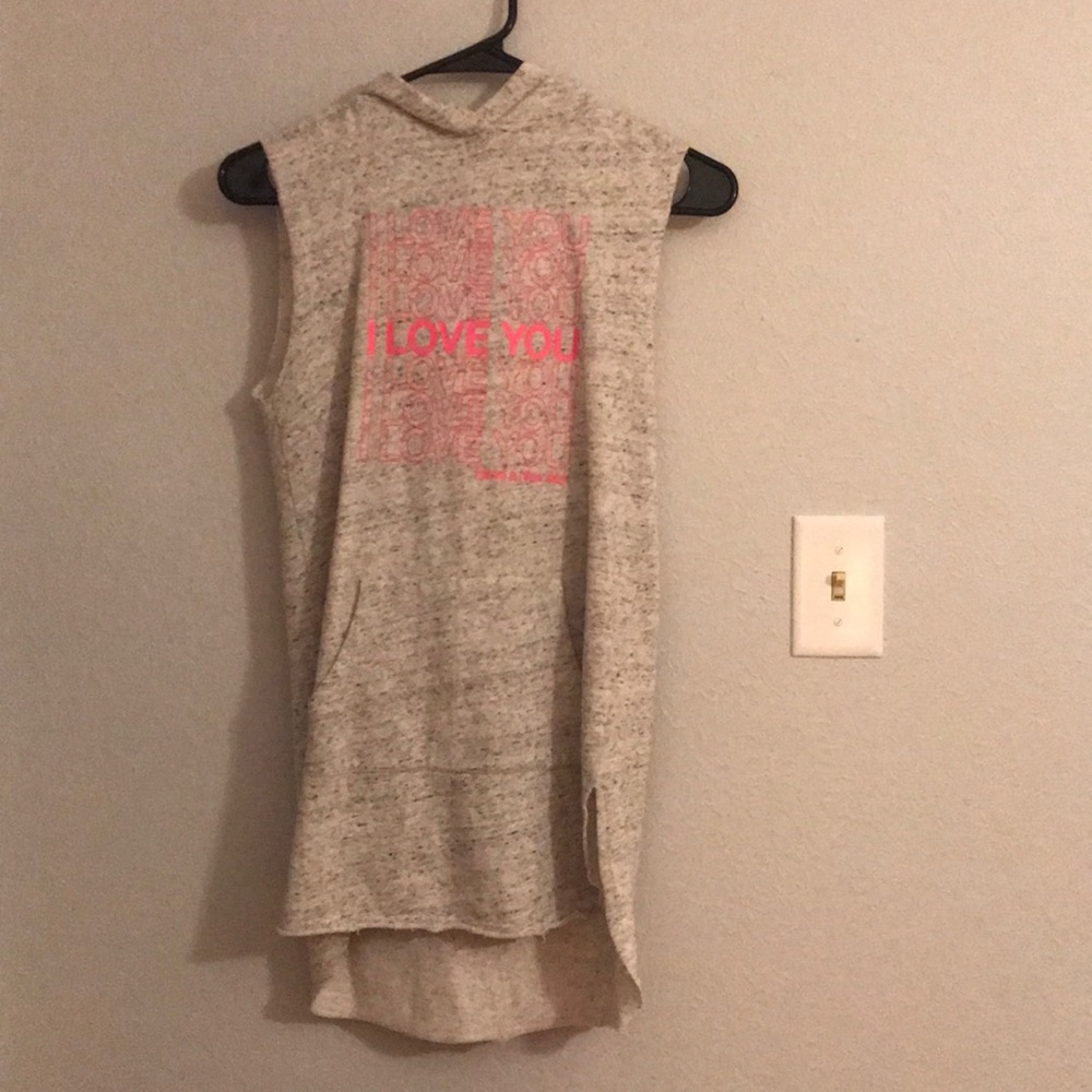A mostly gray dress,